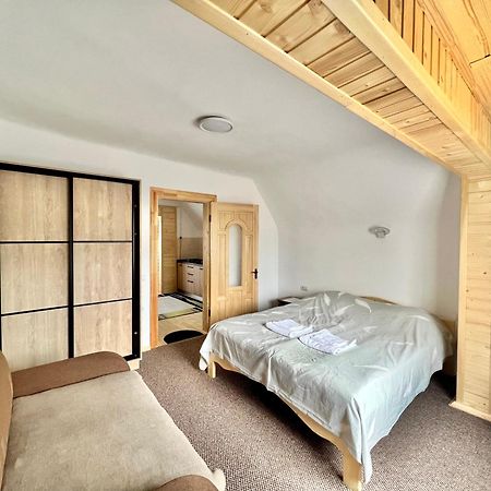 Hotel Хатинка Jaremcze Zewnętrze zdjęcie