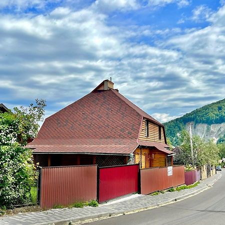 Hotel Хатинка Jaremcze Zewnętrze zdjęcie