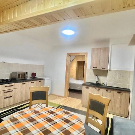 Hotel Хатинка Jaremcze Zewnętrze zdjęcie