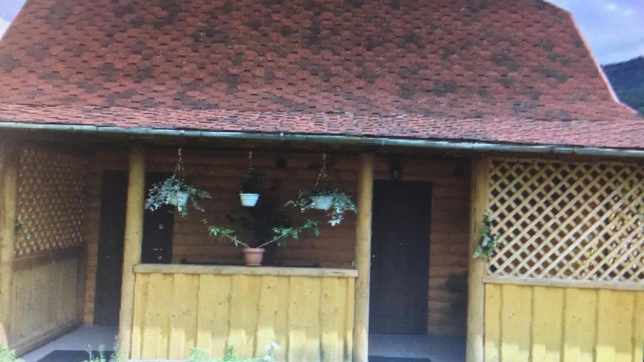 Hotel Хатинка Jaremcze Zewnętrze zdjęcie